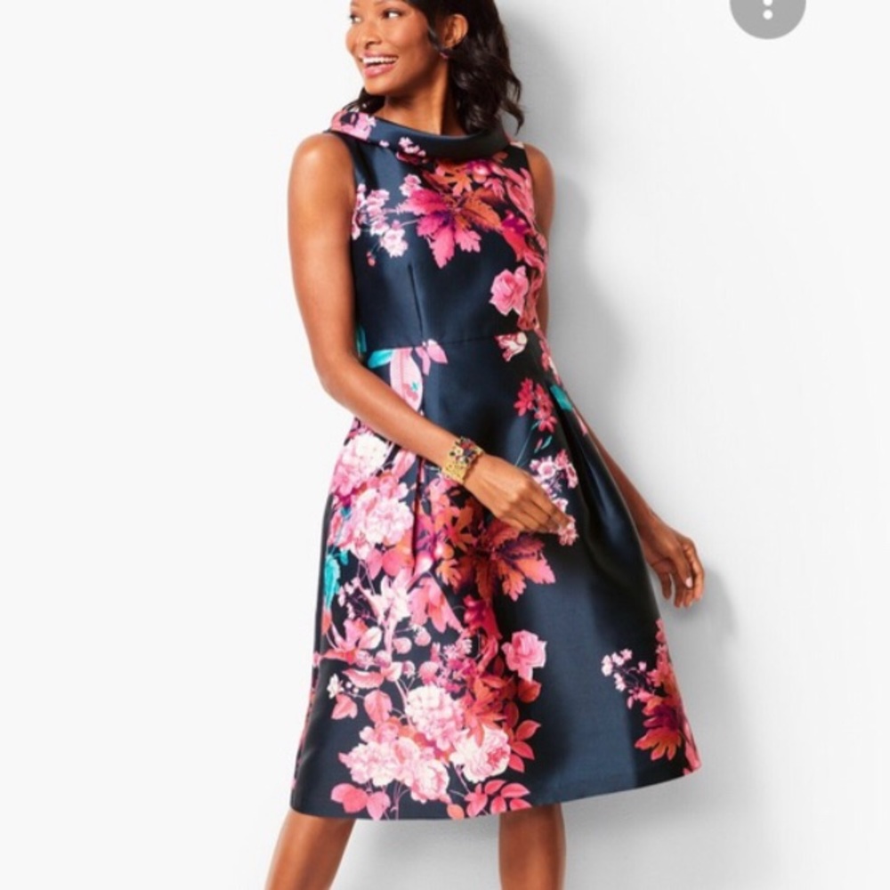RSVP by TALBOTS Navy Floral Fit & Flare Dress Sz 4